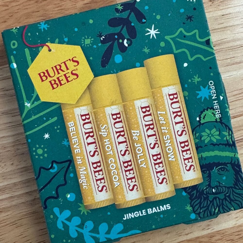 Burt's Bees Jingle Balms Set of 4 Beeswax Lip Balm Chapstick - NEW IN GIFT BOX